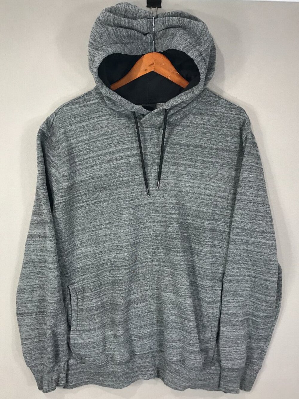 H&M Hoodie Men's Large Gray Black Pullover Sweatshirt Crew Long Sleeve Pockets